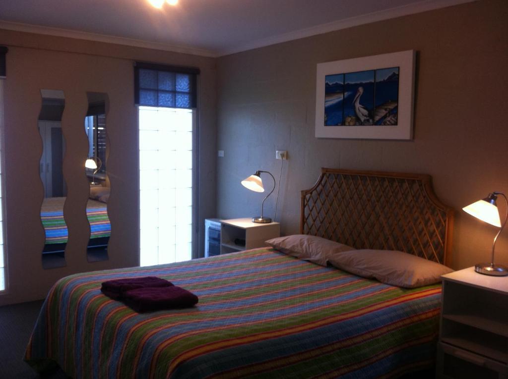 Telopea Court Motel Merimbula Room photo