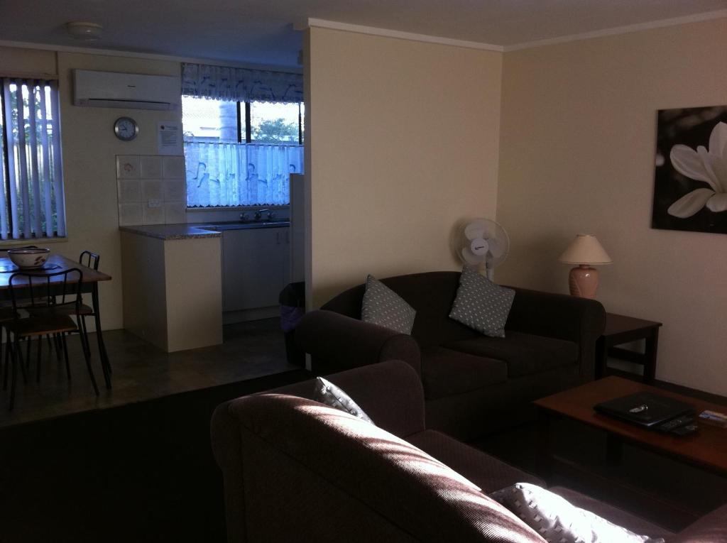 Telopea Court Motel Merimbula Room photo